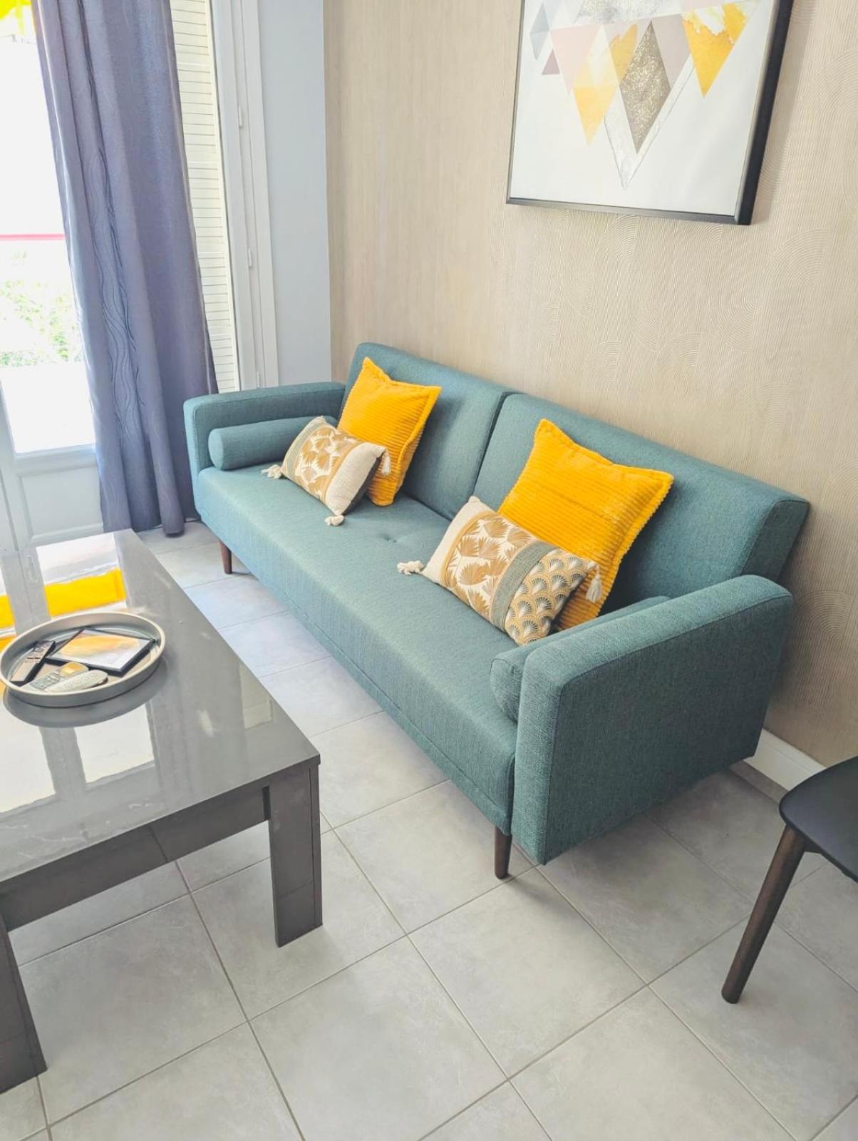 2 Bedroom Luxury Flat With Balcony Cannes Center Eksteriør bilde